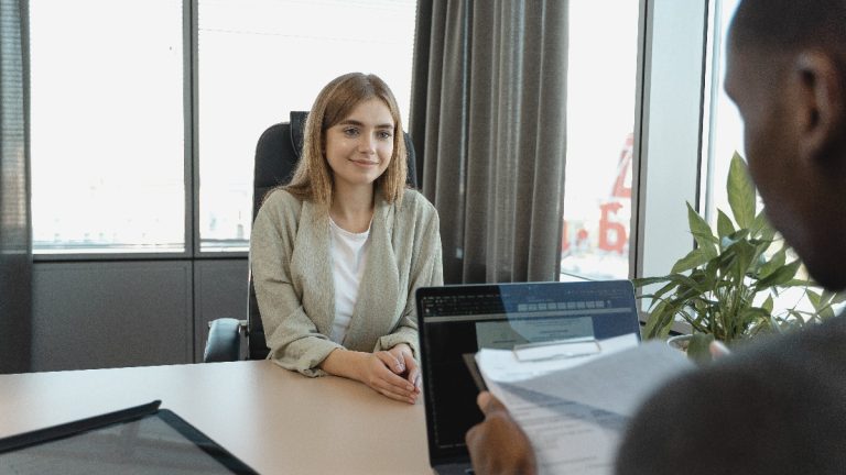 Mercado de trabalho registra aumento nas