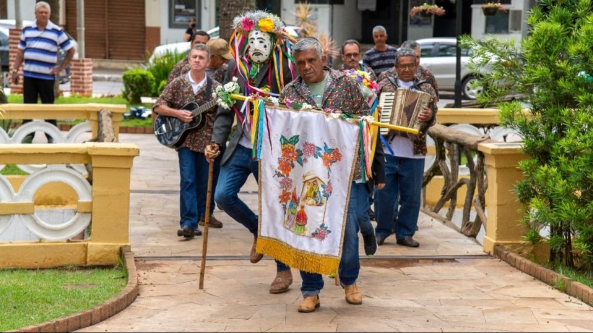 Dia da Folia de Reis