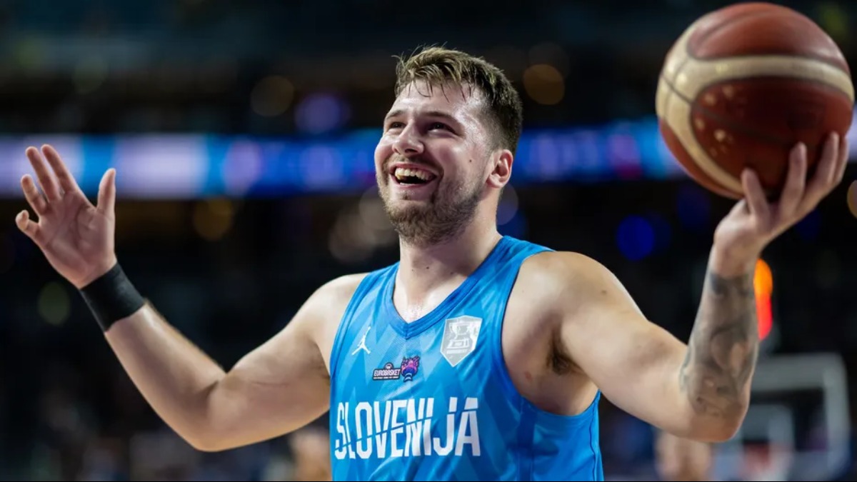 Luka Doncic enfrenta o Dallas Mavericks