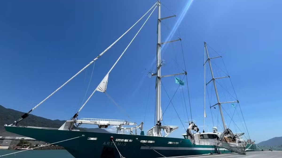 Porto de São Sebastião realiza primeira
