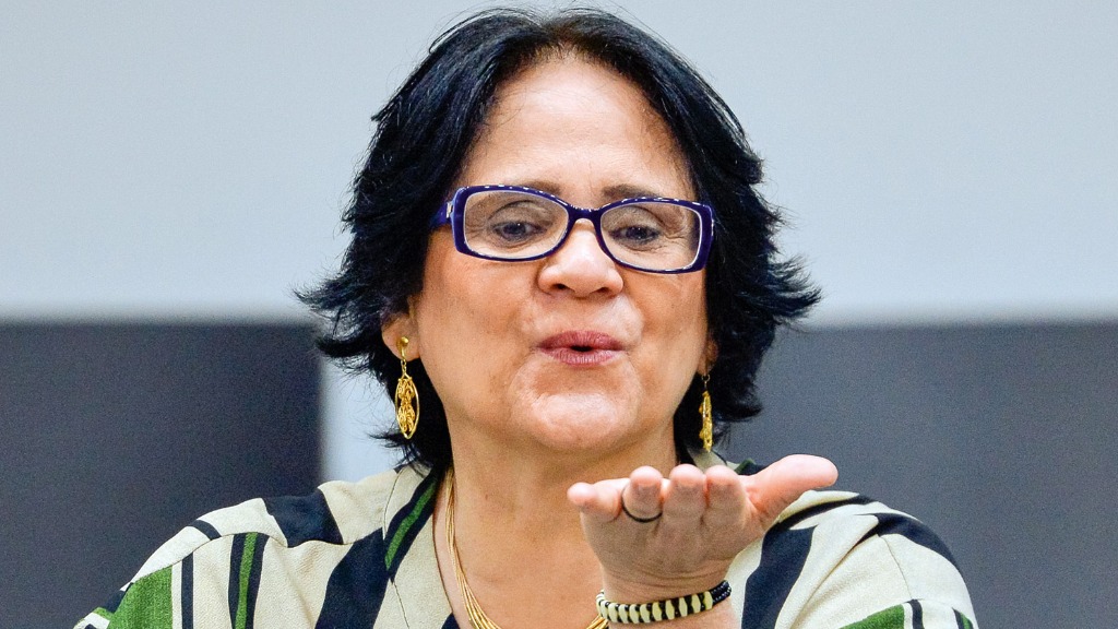 Damares Alves