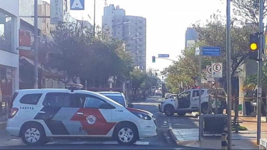 Arrombamento caixa eletrônico