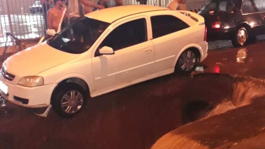 cratera em Guaíra