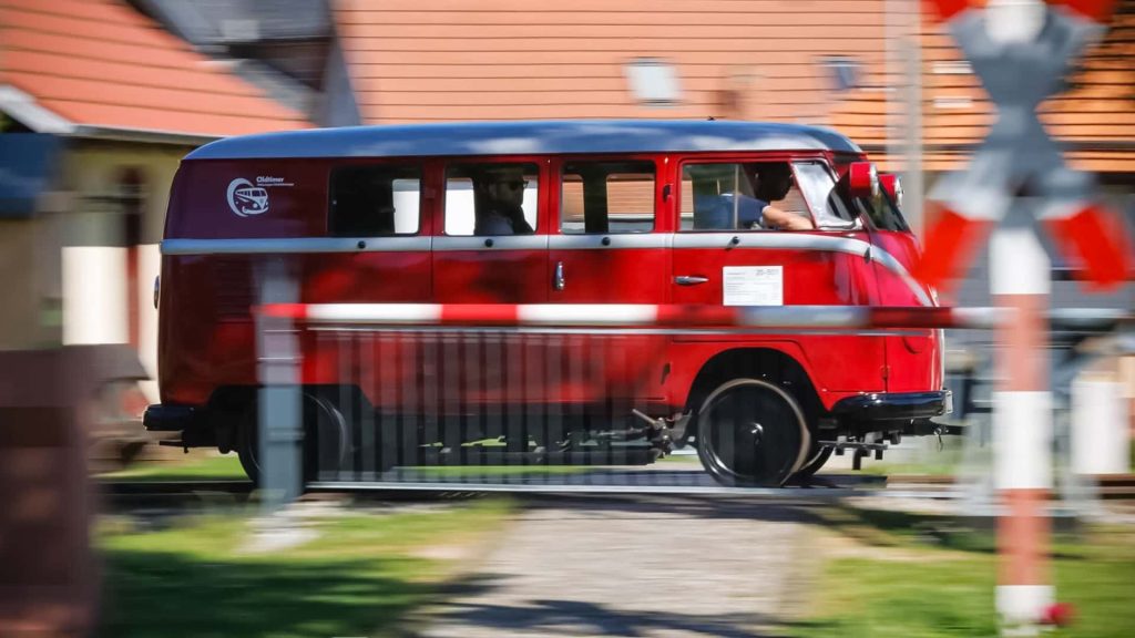 Kombi vira atração em museu alemão e reforça título de veículo mais versátil do Brasil